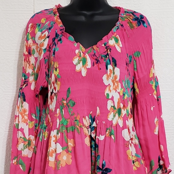 Spense Tops - Spense Floral Long Bell Sleeve Peplum Blouse XL